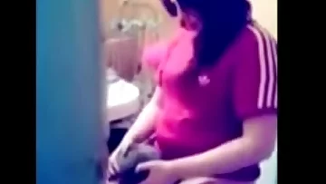 bhabhi ne chut chatwai