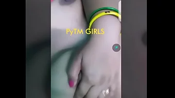 Indian Desi aunty displaying knockers vag on WhatsApp paytm