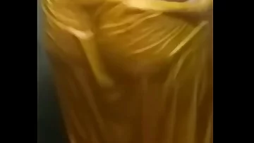 Bhabhi bathtub suit yelow