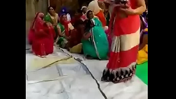 Indian handsome bhabhi dance