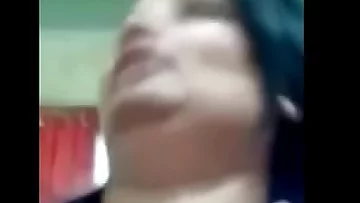 Desi gal providing fellatio to boyfriend